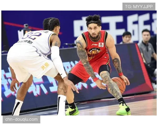 现场直击：深圳马可波罗凭借高强度全场紧逼，频繁制造攻防转换机会